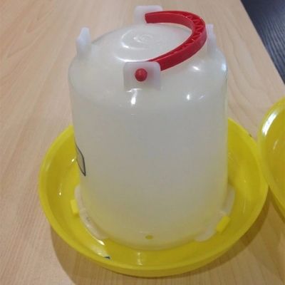 Outdoor Plastic Bucket 9kg Poultry Feeder Drinker